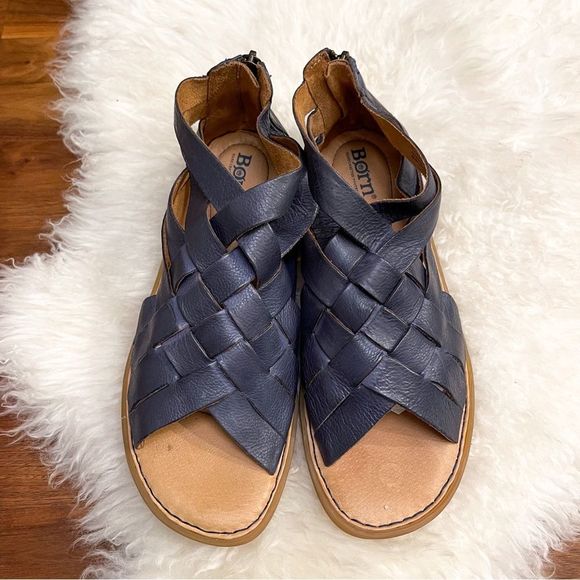 ๐ Born โข Womenโs Iwa Woven Leather Sandals in Blue Size 8 - Picture 3 of 10